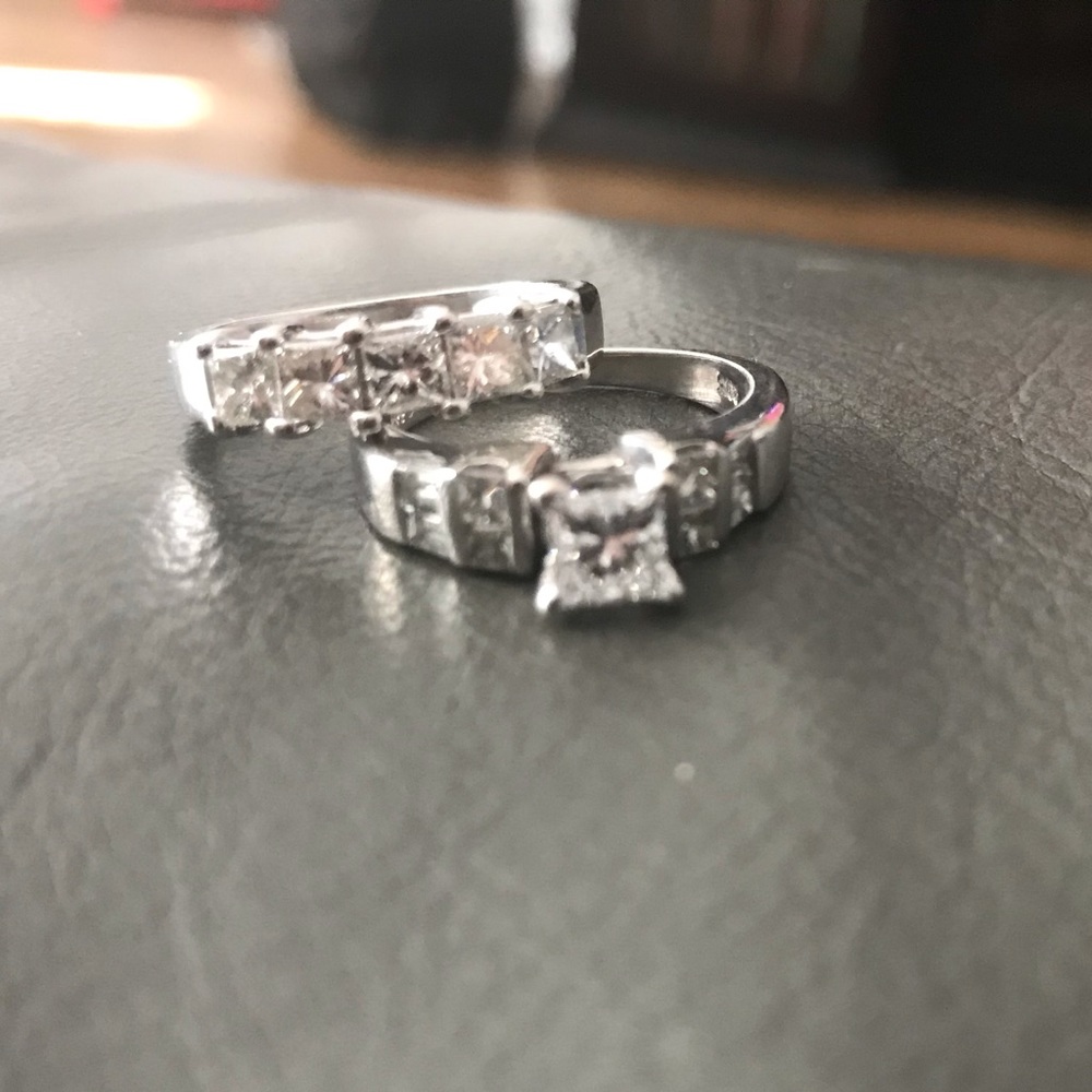 Diamond rings - Picture 3 of 8